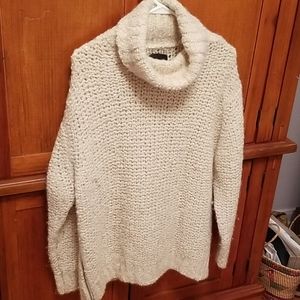 Gorgeous sweater turtleneck